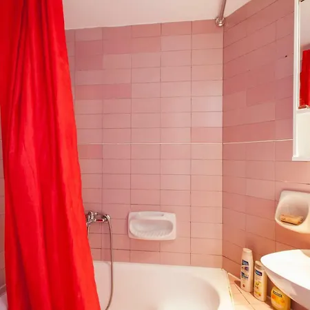 3rd Floor Next To The Beachfront * Heraklion (Crete)