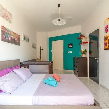 3rd Floor Next To The Beachfront Apartment