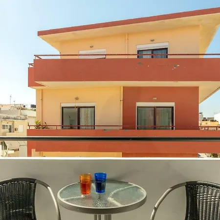 3rd Floor Next To The Beachfront *
